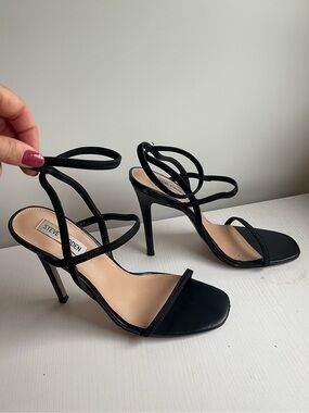 Steve Madden Black Strappy Ankle-Tie Stiletto Sandals